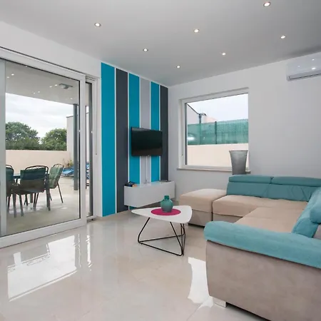 Two-bedroom In Prázdninový dům Peroj